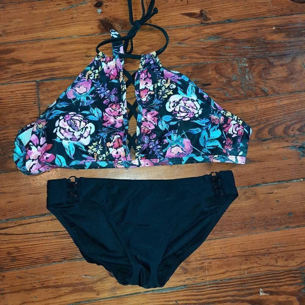 Two Piece Swim Suit Set